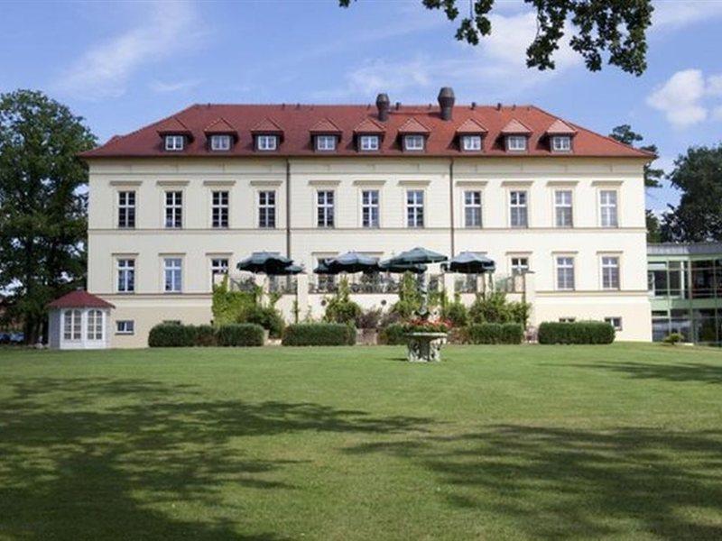 Landhotel Schloss Teschow Teterow Esterno foto